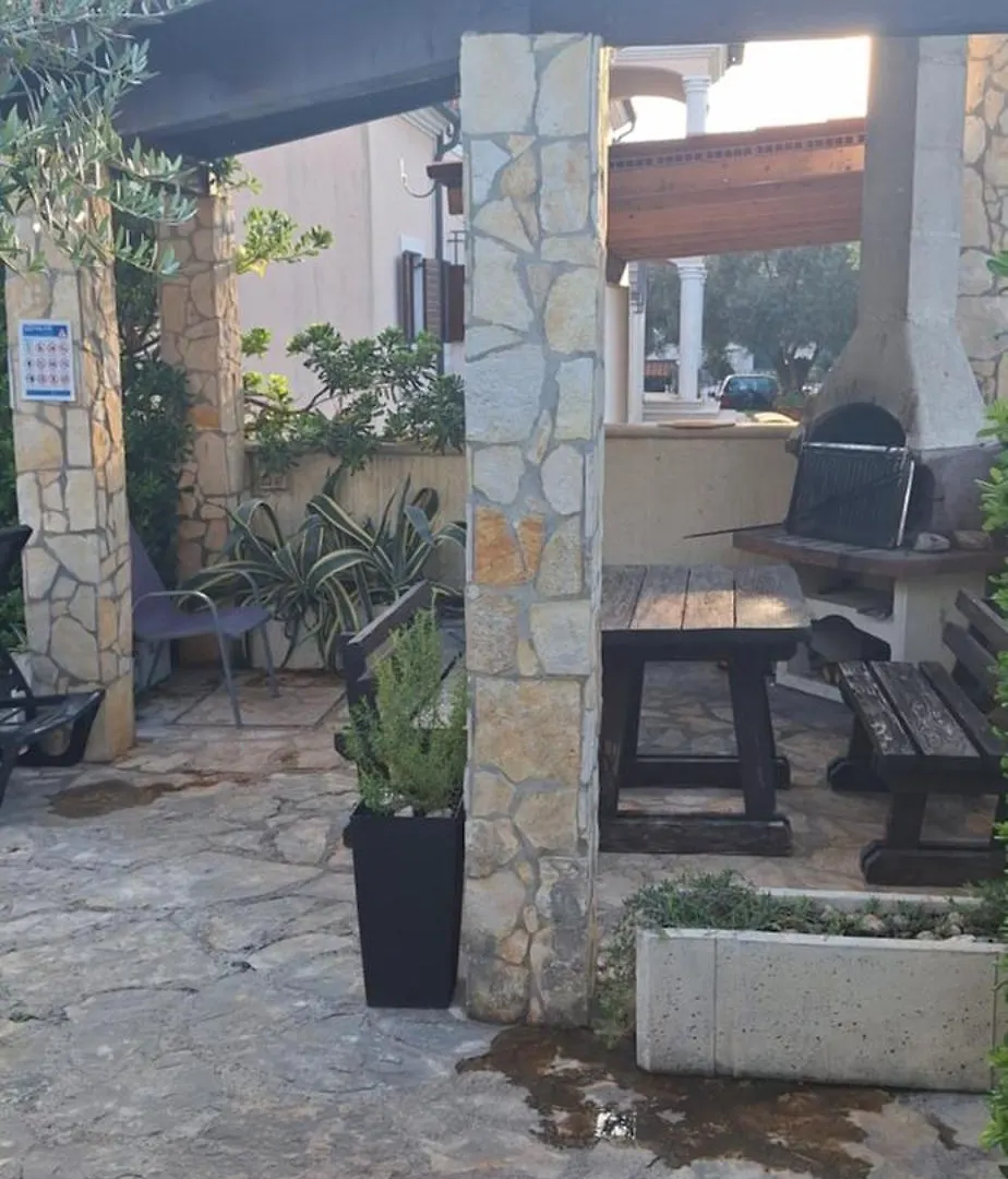 Apartment Oliva Volme Banjole 0*,  Croatia